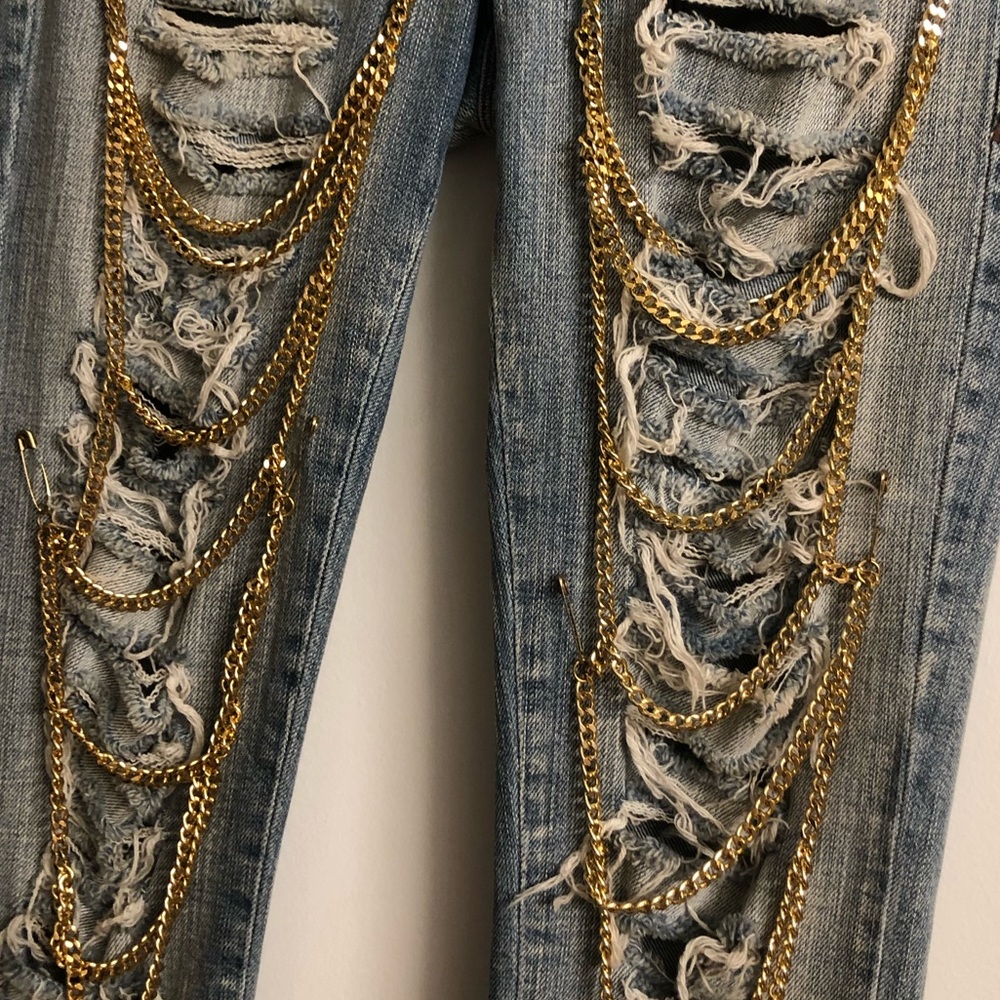 MET Gold Chain Ripped Jeans - Picture 7 of 7